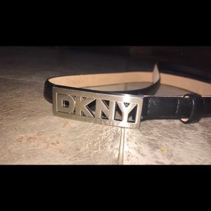 DKNY black skinny belt